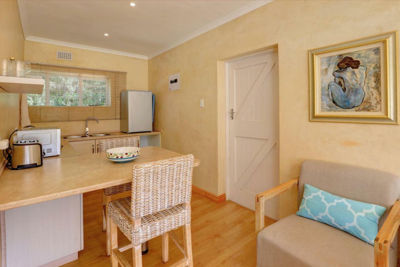 No.8 On Wright Street Apartment Джордж Екстериор снимка